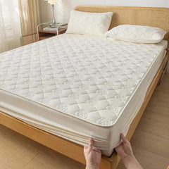 Waterproof Raw Cotton Bed Pad Protector Quilted Mattress Cover