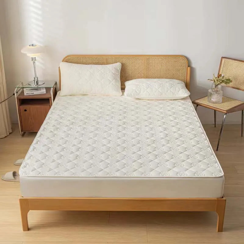 Waterproof Raw Cotton Bed Pad Protector Quilted Mattress Cover