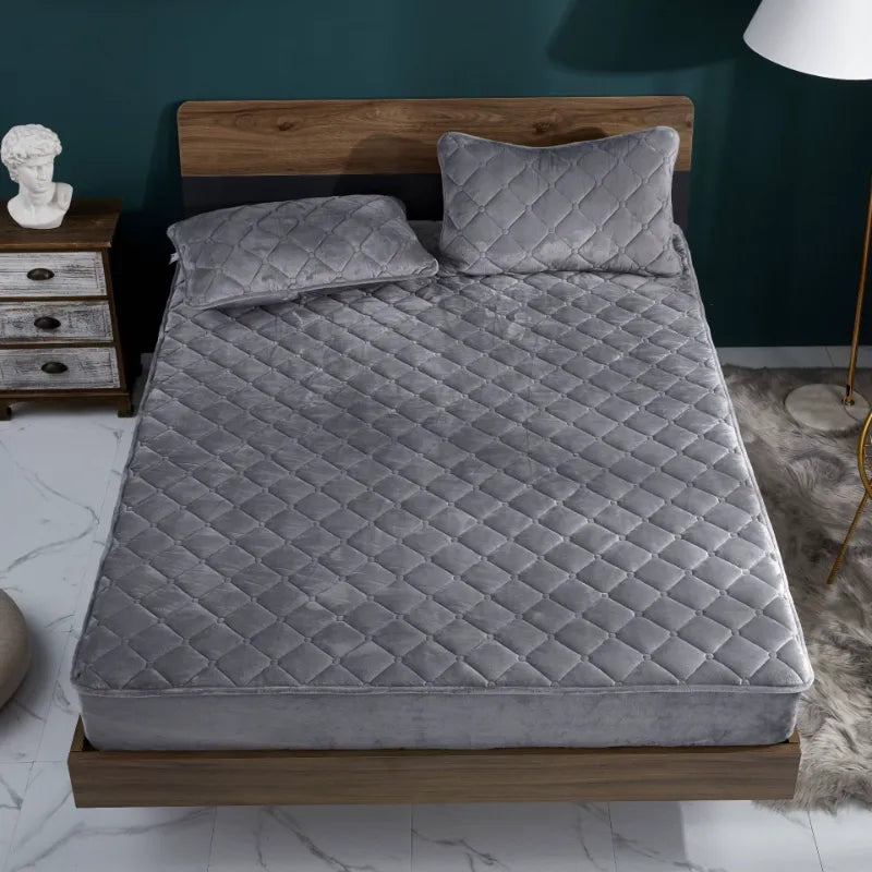 Quilted Thicken Mattress Cover Crystal Velvet Bedspread